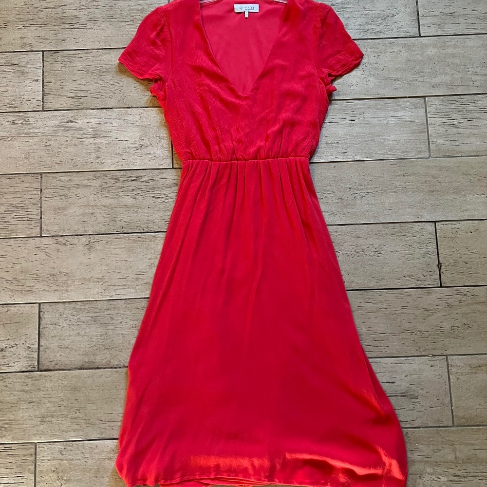 WAYF Short Sleeve Midi Dress Coral Red